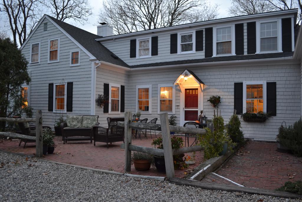The Parsonage Bed & Breakfast East Orleans Exterior foto